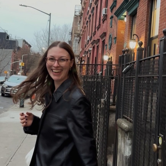 Meet your Posher, Grace - Picture 1 of 1